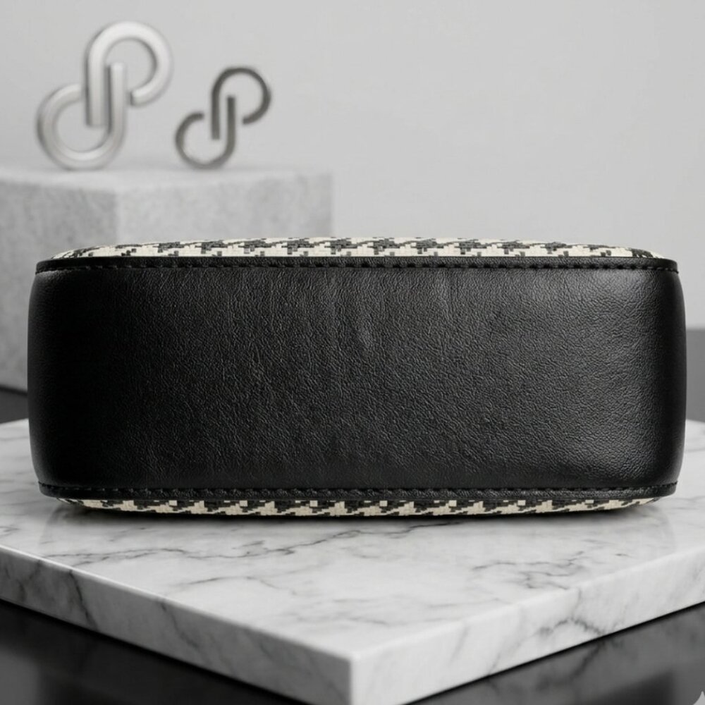Gio & Co. Milano Y2K Shoulder Bag - Picture 5 of 5